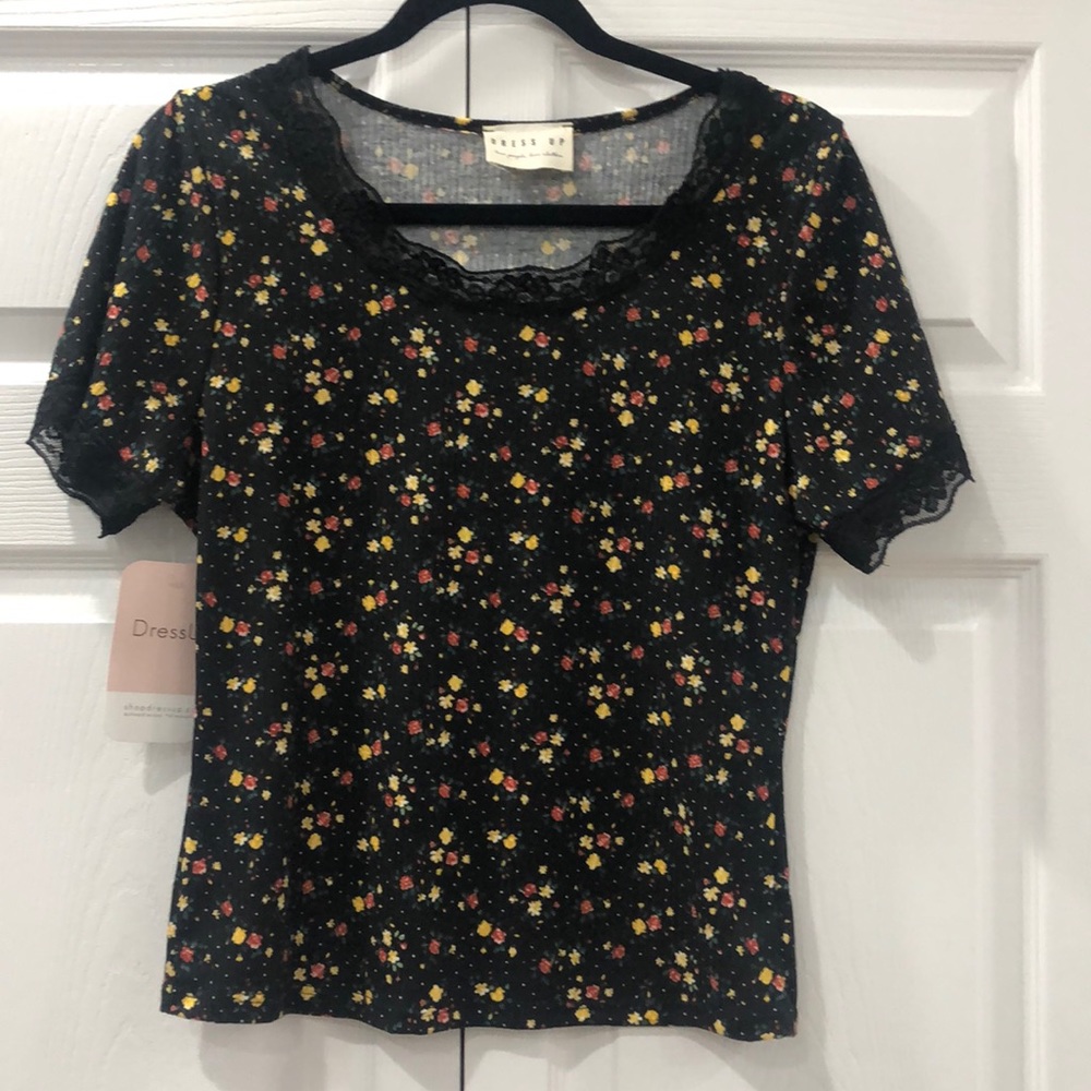 Short Sleeve Tee with Lace Detail